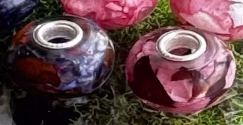 Celebrate Mom Year-Round With These Unique Pandora Beads