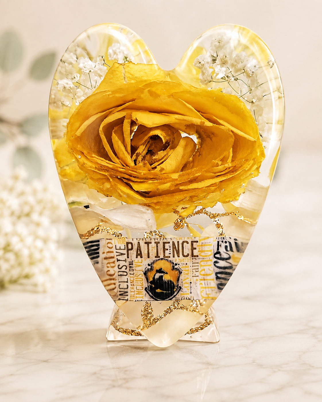 Personalized Resin Letter Keepsake – Small Flower Petal Initial