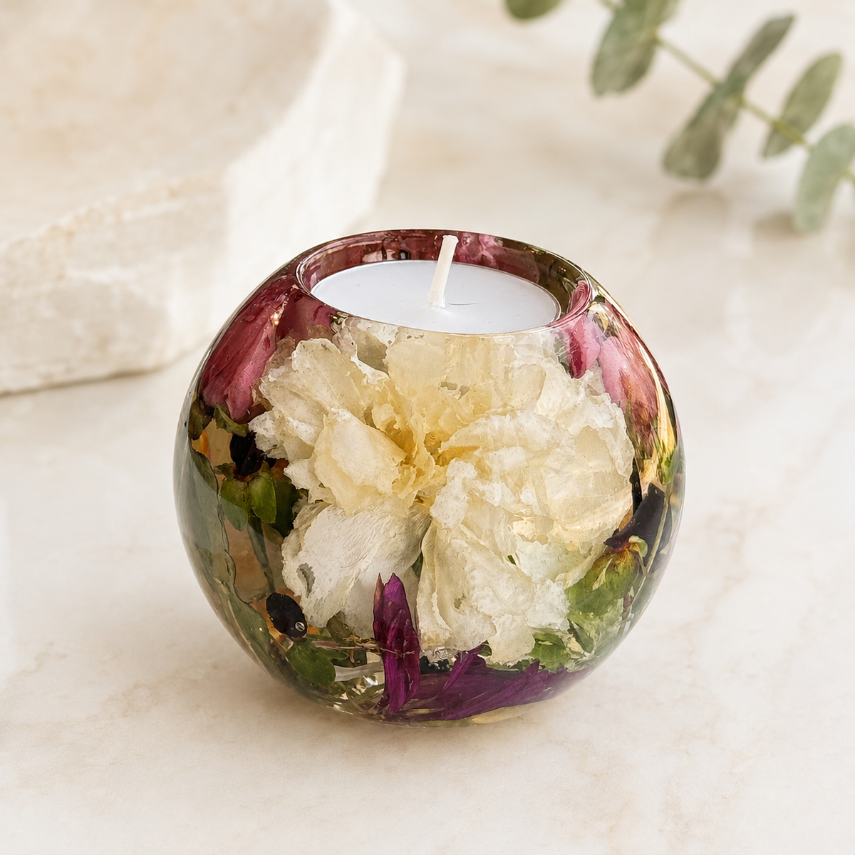 Floral Tealight Candle Holder – Resin Keepsake with Preserved Flowers