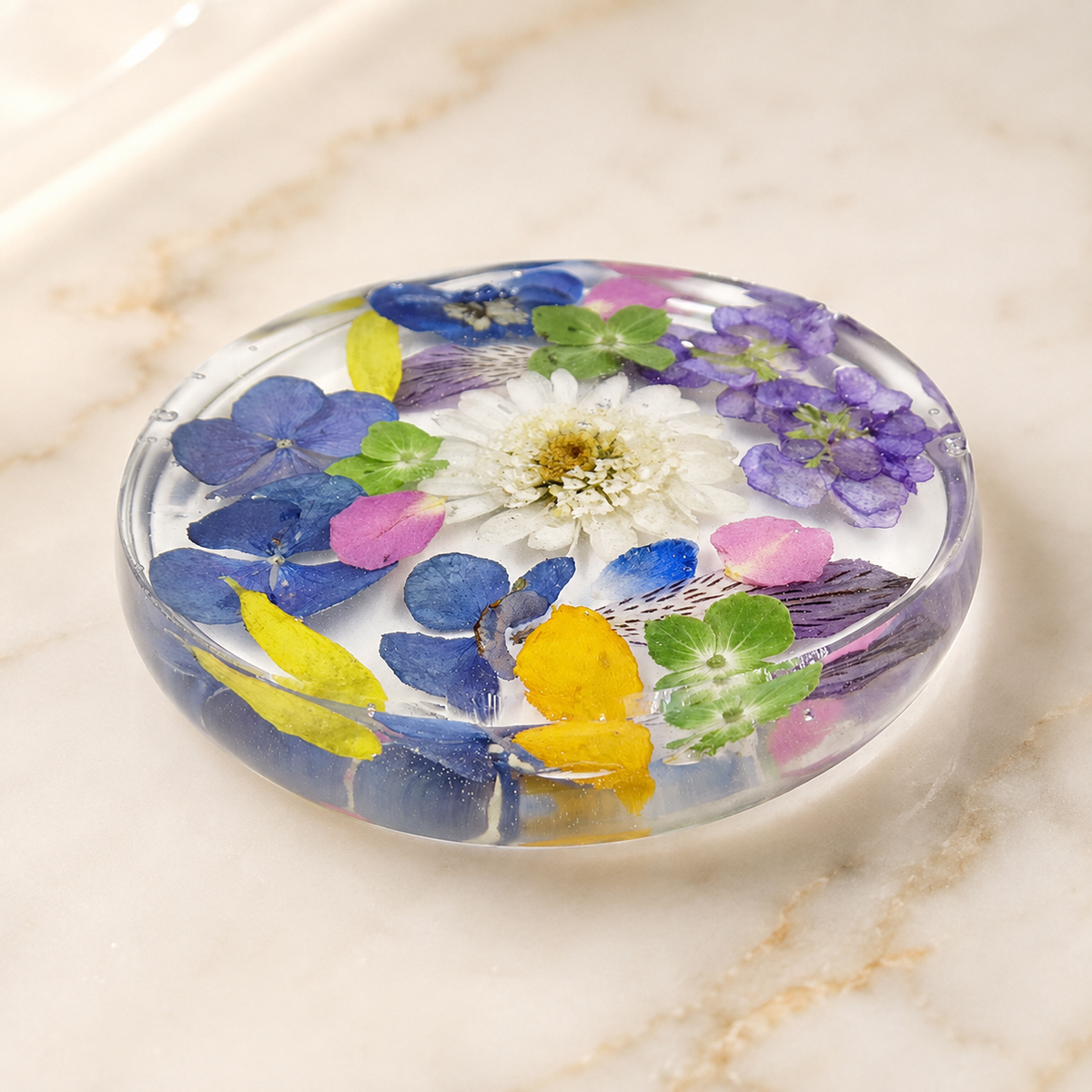 Resin Pressed Flower Round Paperweight
