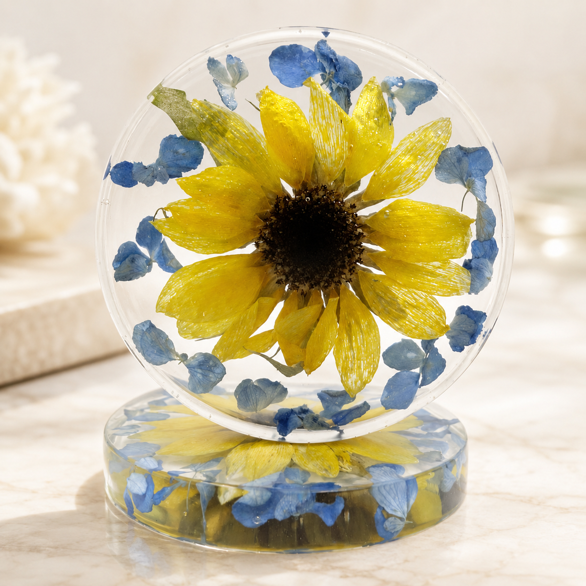 Resin Pressed Flower Round Paperweight