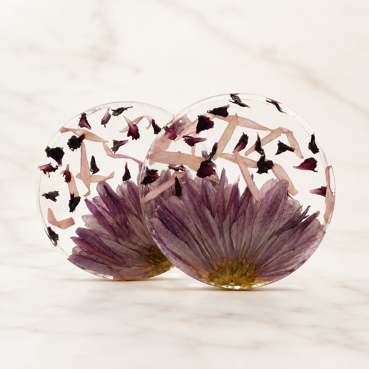 Resin Pressed Flower Round Paperweight