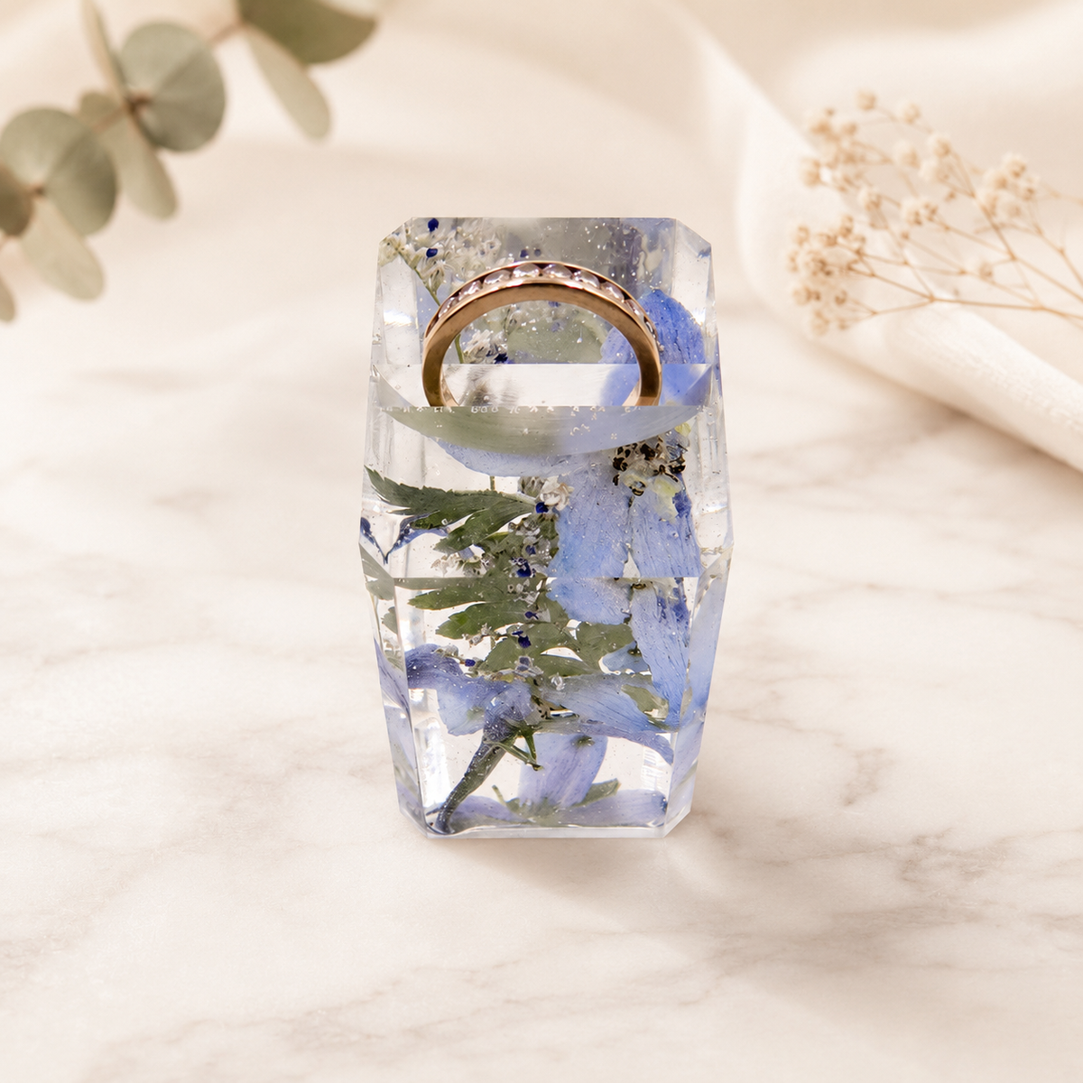 Resin Ring Holder, Square Cut