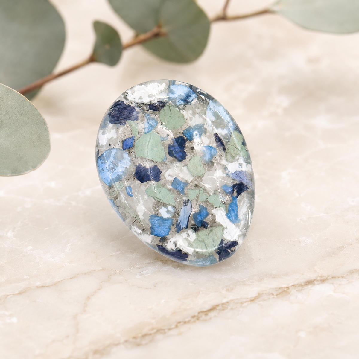 Floral Resin Worry Stone – Memorial Keepsake with Flowers or Ashes