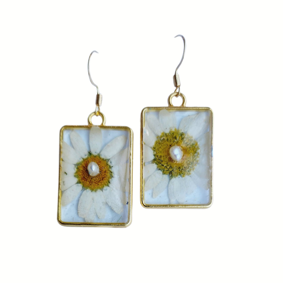Rectangle Earrings With Daisies and Pearls