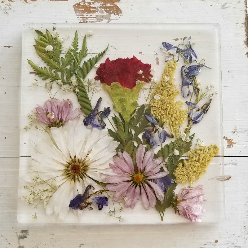 Dried flower frame, Resin round frame with pressed flower fr